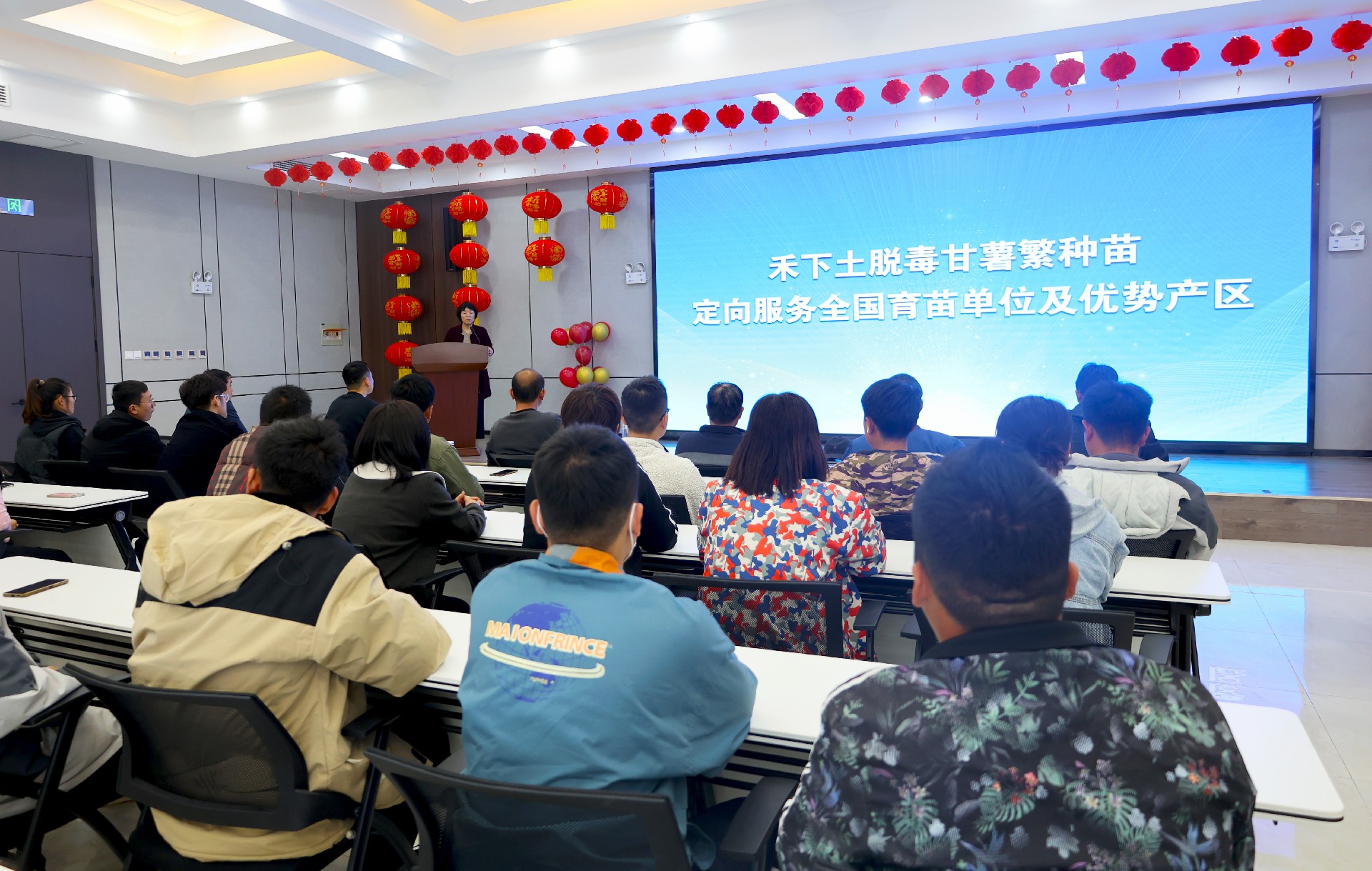 1711940121378572.jpg 5T8A0025.jpg